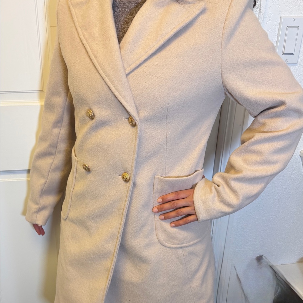Elegant Cream Double-Breasted Women's Coat